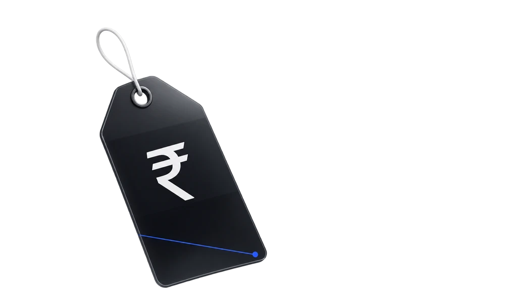 A price tag with the rupee sign; the cost per member steps down from 34 rupees on day 1 to 13 on day 7.